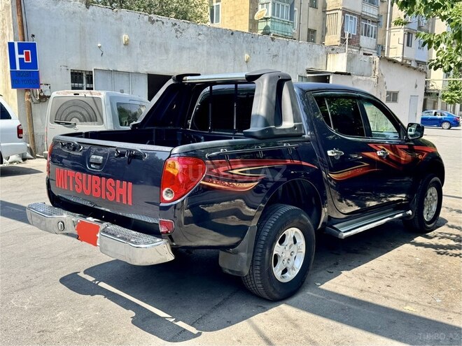 Mitsubishi L200 2008, 266,000 km - 2.5 l - Bakı