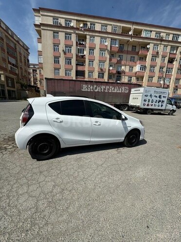 Toyota Aqua 2016, 236,000 km - 1.5 l - Bakı