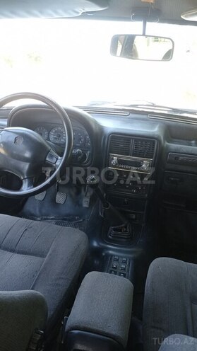 GAZ 3110 1999, 90,000 km - 2.4 l - İsmayıllı