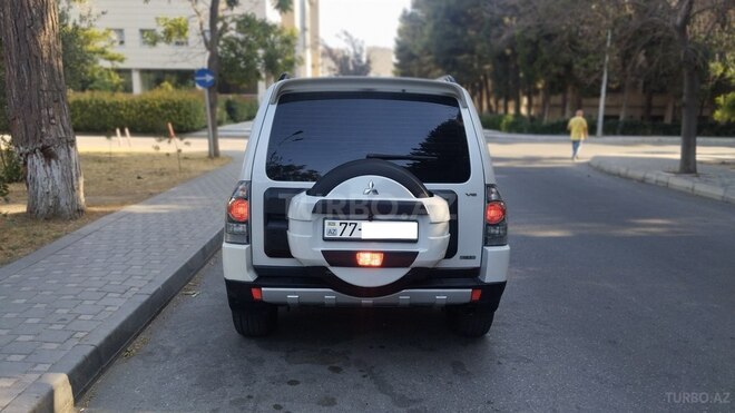Mitsubishi Pajero 2007, 210,000 km - 3.0 l - Bakı