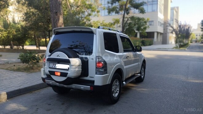 Mitsubishi Pajero 2007, 210,000 km - 3.0 l - Bakı