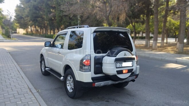 Mitsubishi Pajero 2007, 210,000 km - 3.0 l - Bakı