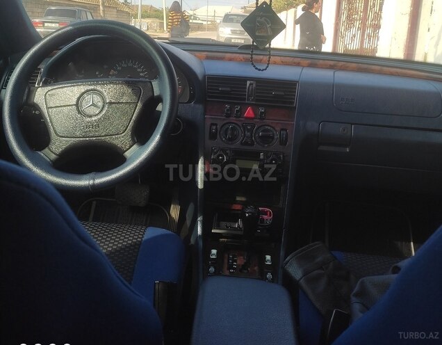 Mercedes C 200 1999, 374,000 km - 2.0 л - Masallı