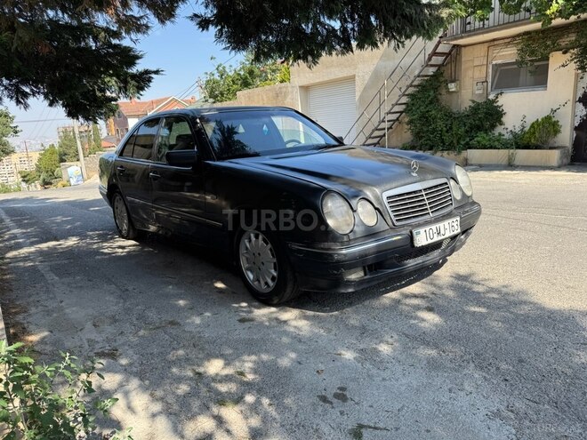 Mercedes E 300 d 1996, 427,589 km - 3.0 л - Bakı