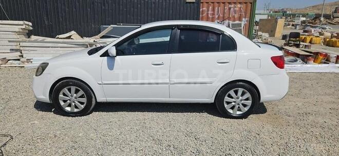 Kia Rio 2010, 332,300 km - 1.4 l - Bakı