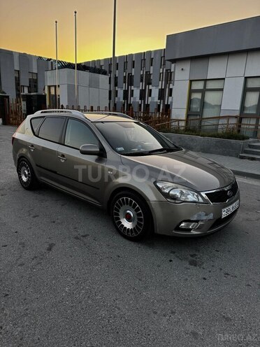 Kia  2009, 299,540 km - 1.6 l - Bakı