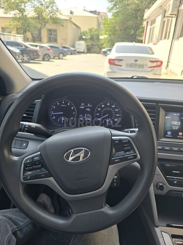 Hyundai Elantra 2017, 235,000 km - 2.0 l - Bakı