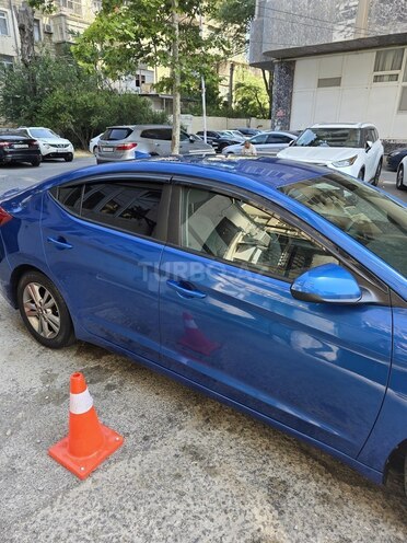 Hyundai Elantra 2017, 235,000 km - 2.0 l - Bakı