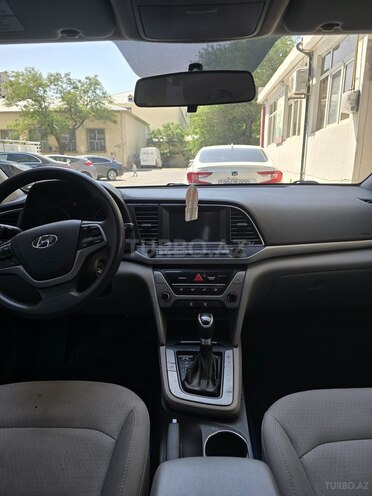 Hyundai Elantra 2017, 235,000 km - 2.0 l - Bakı