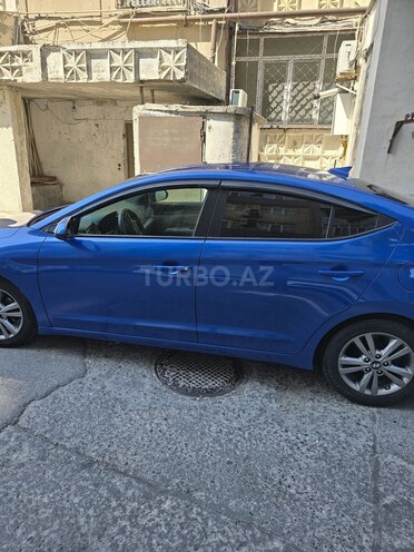 Hyundai Elantra 2017, 235,000 km - 2.0 l - Bakı