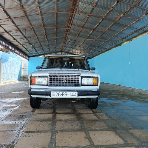 LADA (VAZ) 2107 2005, 65,000 km - 1.5 l - Salyan