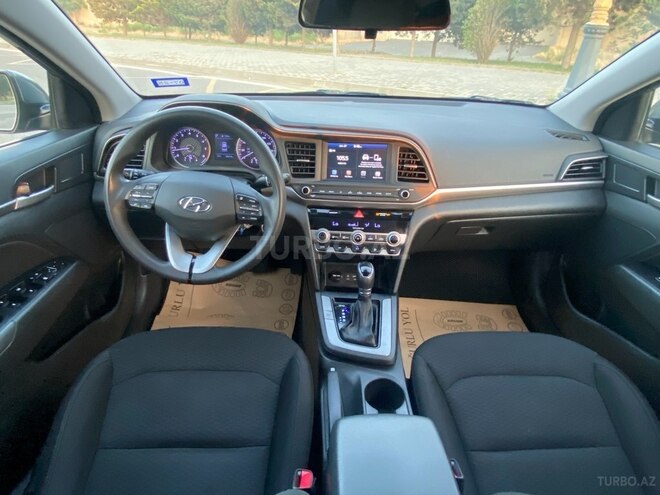 Hyundai Elantra 2019, 99,000 km - 2.0 l - Bakı