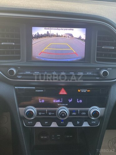 Hyundai Elantra 2019, 99,000 km - 2.0 l - Bakı