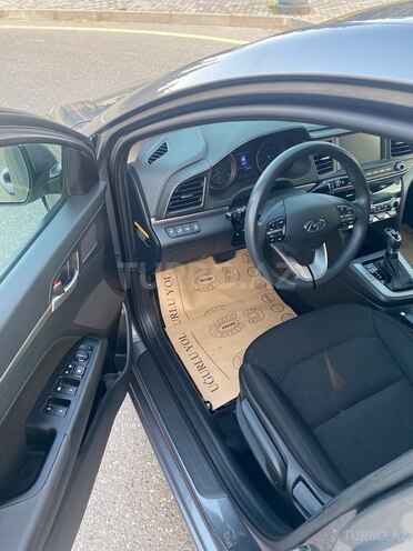 Hyundai Elantra 2019, 99,000 km - 2.0 l - Bakı
