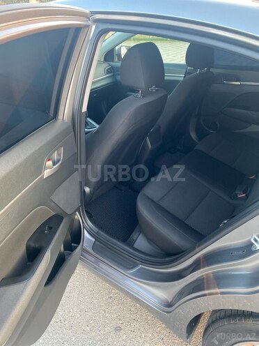Hyundai Elantra 2019, 99,000 km - 2.0 l - Bakı