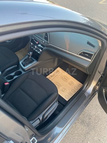 Hyundai Elantra 2019, 99,000 km - 2.0 l - Bakı