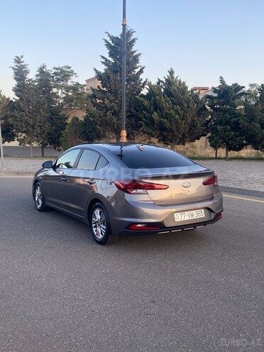 Hyundai Elantra 2019, 99,000 km - 2.0 l - Bakı