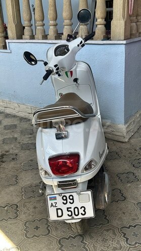 Vespa  2022, 13,415 km - 0.2 l - Bakı