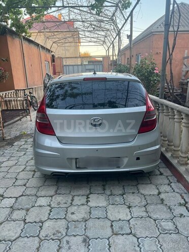Hyundai i30-2