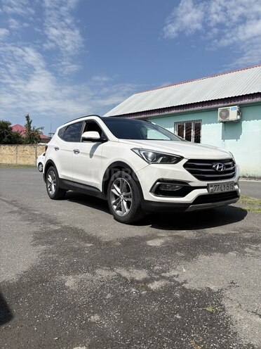 Hyundai Santa Fe 2015, 178,665 km - 2.0 l - Zaqatala