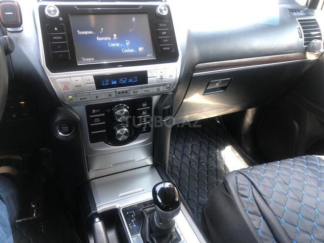 Toyota Land Cruiser Prado 2018, 130,000 km - 2.8 л - Bakı