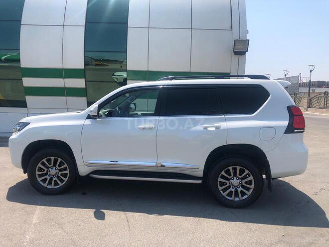 Toyota Land Cruiser Prado 2018, 130,000 km - 2.8 л - Bakı