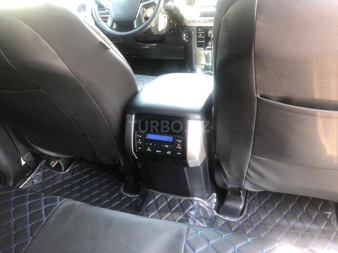 Toyota Land Cruiser Prado 2018, 130,000 km - 2.8 л - Bakı