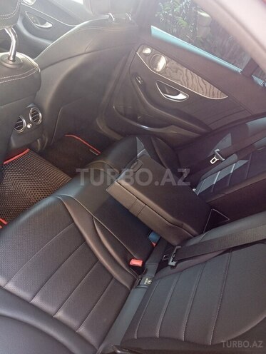 Mercedes C 300-11