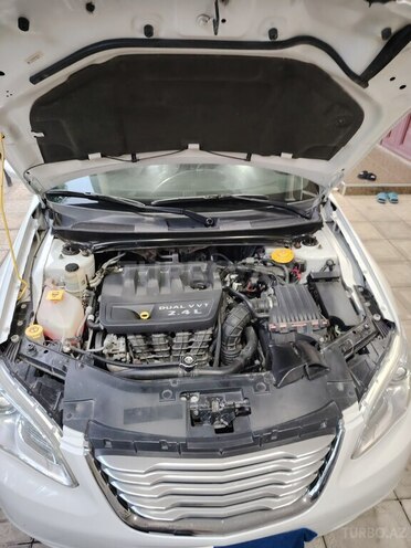 Chrysler 200 2012, 140,000 km - 2.4 l - Kürdəmir