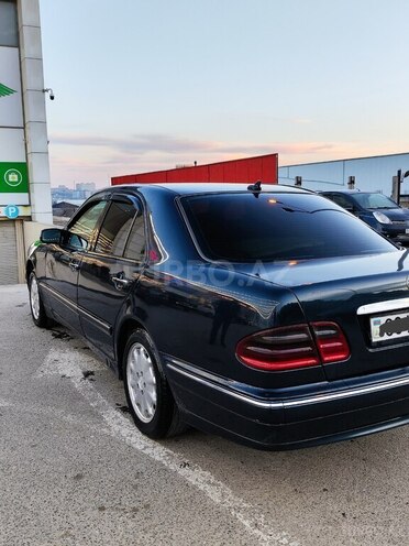Mercedes C 220 d 2001, 449,199 km - 2.2 л - Bakı