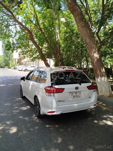 Toyota Corolla Fielder 2019, 130,000 km - 1.5 л - Bakı