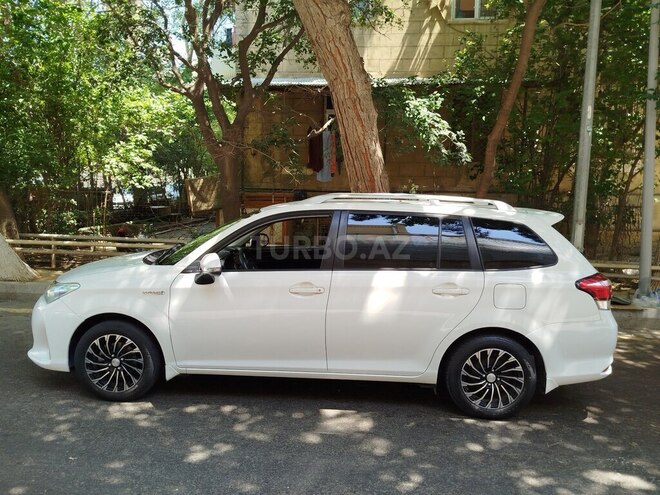 Toyota Corolla Fielder 2019, 130,000 km - 1.5 л - Bakı