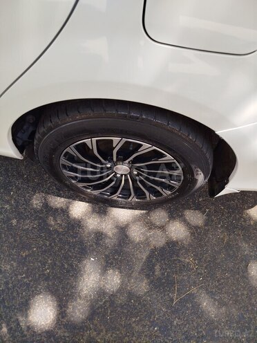 Toyota Corolla Fielder 2019, 130,000 km - 1.5 л - Bakı