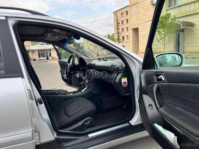 Mercedes C 220 d 2005, 505,139 km - 2.2 l - Goranboy