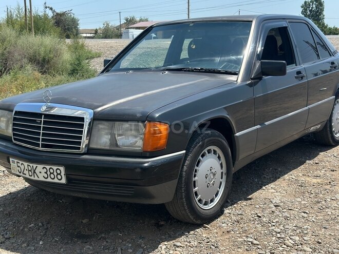 Mercedes 190 1992, 400,000 km - 2.0 l - Salyan