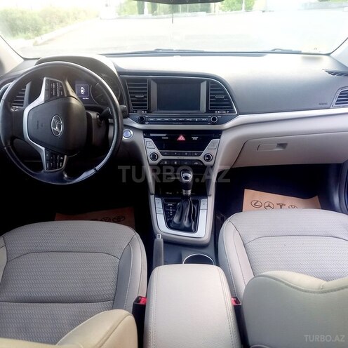 Hyundai Elantra 2016, 101,000 km - 2.0 l - Qəbələ