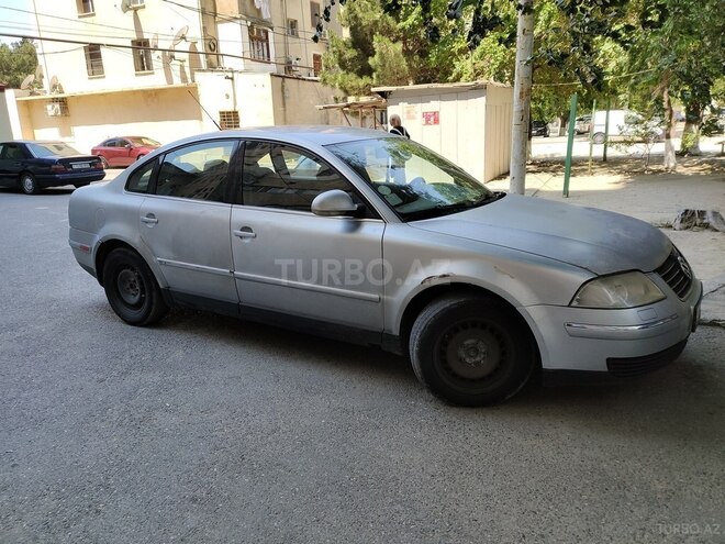 Volkswagen Passat 2004, 321,800 km - 1.8 l - Sumqayıt