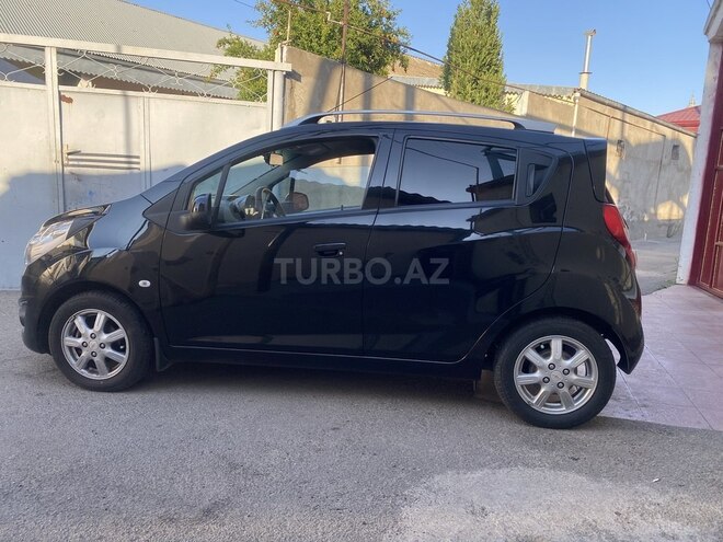 Chevrolet Spark-10