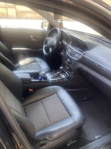 Mercedes E 200 2009, 230,000 km - 1.8 л - Bakı