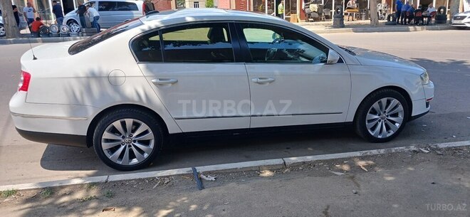 Volkswagen Passat 2005, 257,000 km - 2.0 l - Gəncə