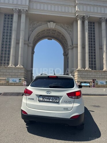 Hyundai ix35 2010, 195,000 km - 2.0 л - Gəncə