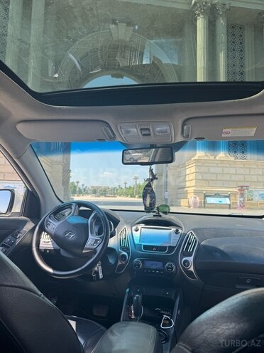 Hyundai ix35 2010, 195,000 km - 2.0 л - Gəncə