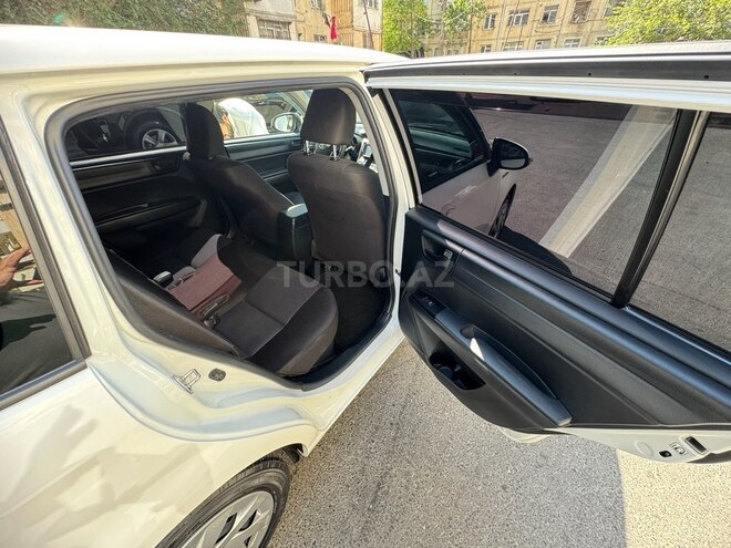 Toyota Corolla Fielder 2019, 80,589 km - 1.5 l - Bakı