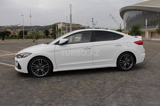 Hyundai Elantra 2016, 127,000 km - 1.6 l - Bakı