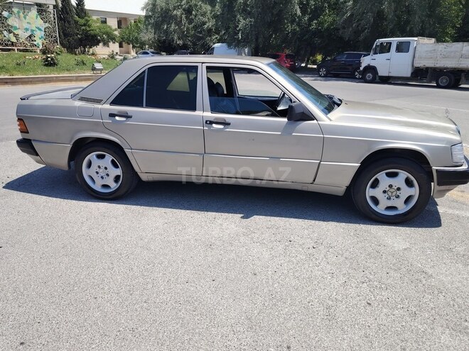 Mercedes 190 1990, 302,000 km - 2.0 l - Sumqayıt