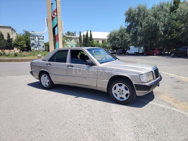 Mercedes 190 1990, 302,000 km - 2.0 l - Sumqayıt