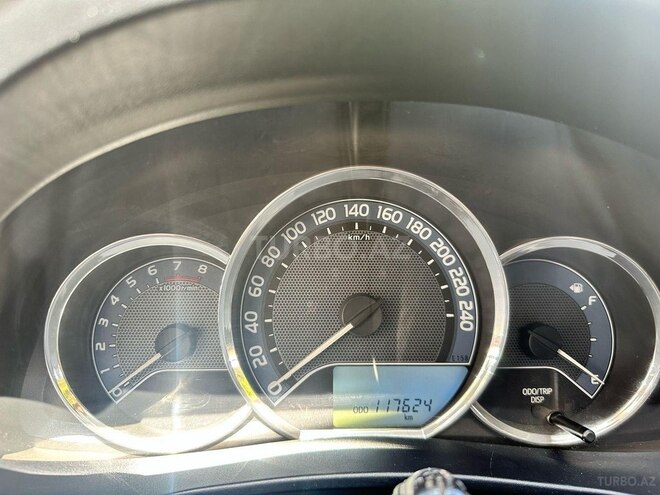 Toyota Corolla 2014, 117,624 km - 1.6 l - Bakı