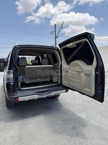 Mitsubishi Pajero 2007, 238,000 km - 3.0 l - Bakı