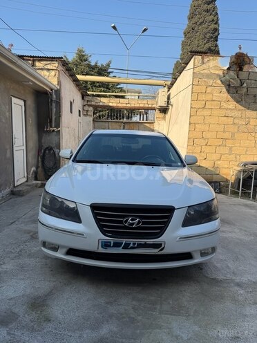 Hyundai Sonata-1
