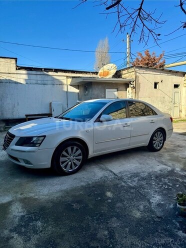 Hyundai Sonata-2